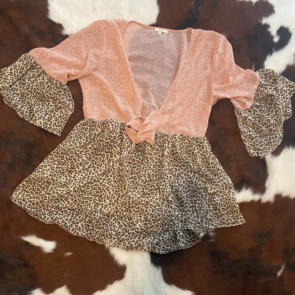 Adorable leopard cardigan